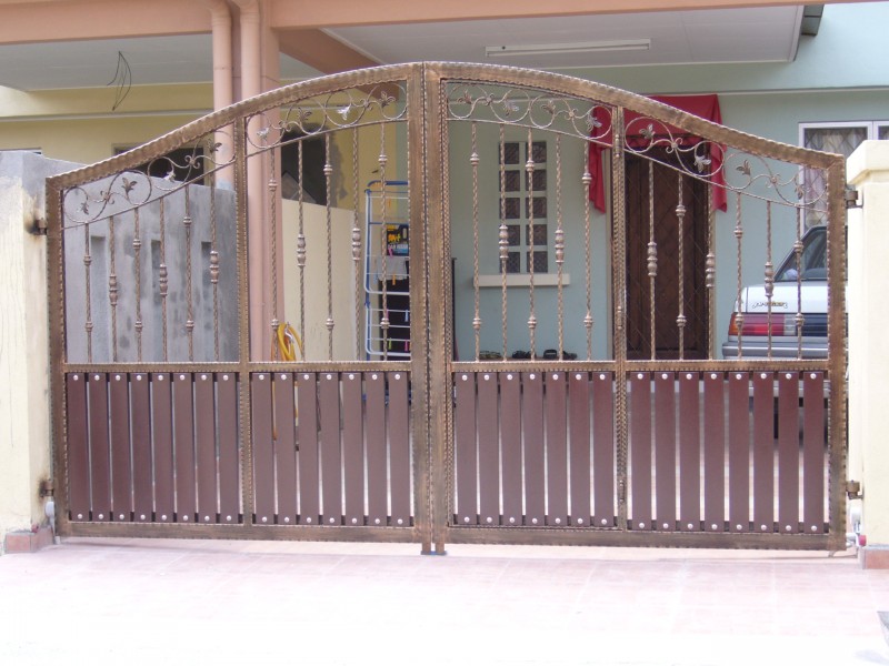 Wrought Iron Swing Gate - 05