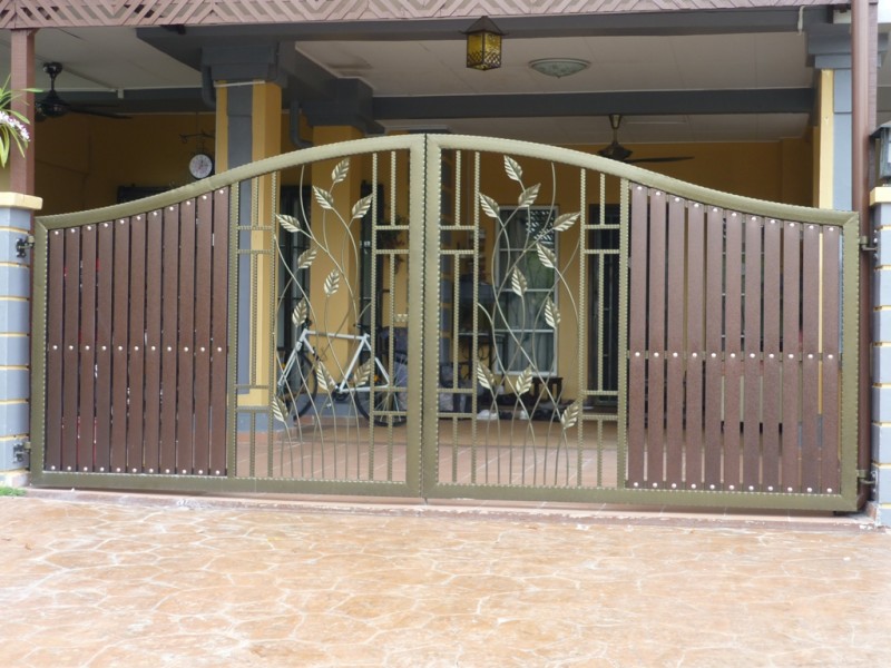 Wrought Iron Swing Gate - 01
