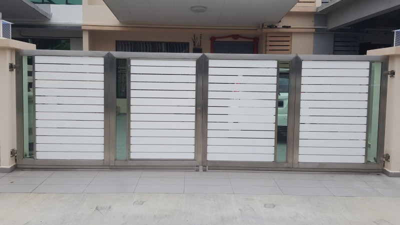 Stainless Steel Folding Gate - 05