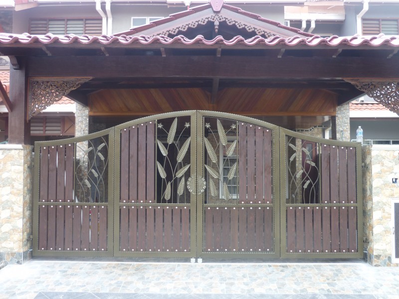 Wrought Iron Folding Gate - 01