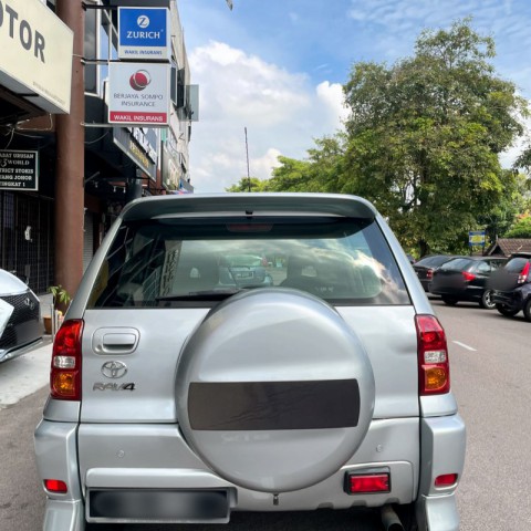 Toyota Rav4 L 2.0 vvti AWD图4