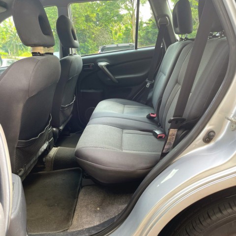 Toyota Rav4 L 2.0 vvti AWD图9