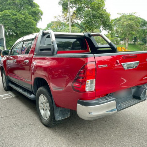 Toyota Hilux 2.4G 2016 Auto图6