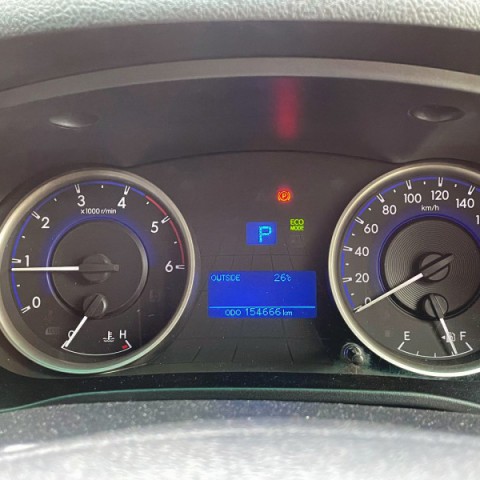 Toyota Hilux 2.4G 2016 Auto图8