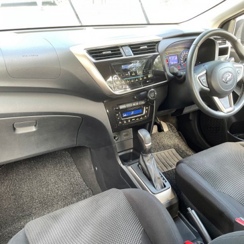 Perodua Myvi 1.5 H Auto图7