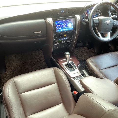 Toyota Fortuner 2.4 VRZ Intercooler Turbo 4x4 Diesel图7